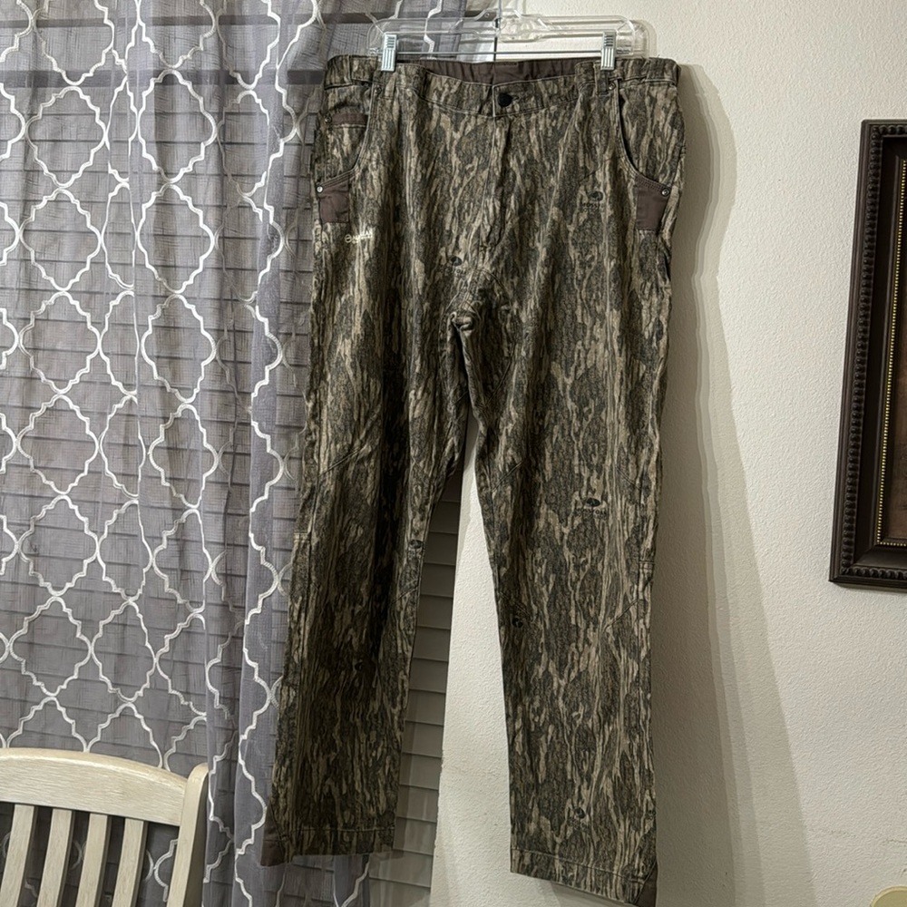 Magellan Outdoors Mossy Oak Camo Pants size Large